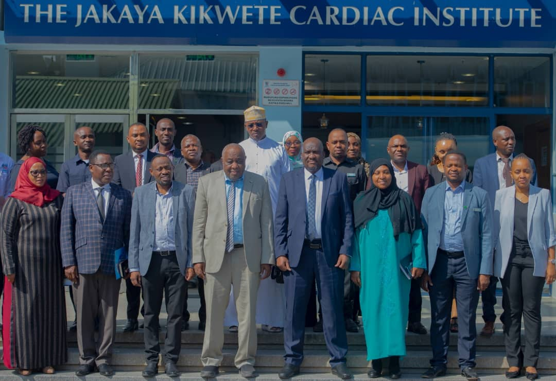 Group photo at JKCI with Comoros Defense Minister